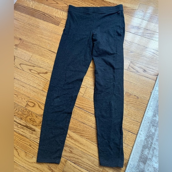 PINK Victoria’s Secret Charcoal Grey Womens Leggings Size Medium - Picture 1 of 4